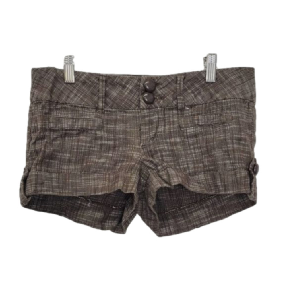 Spacegirlz Cuffed thick waisted shorts with big buttons